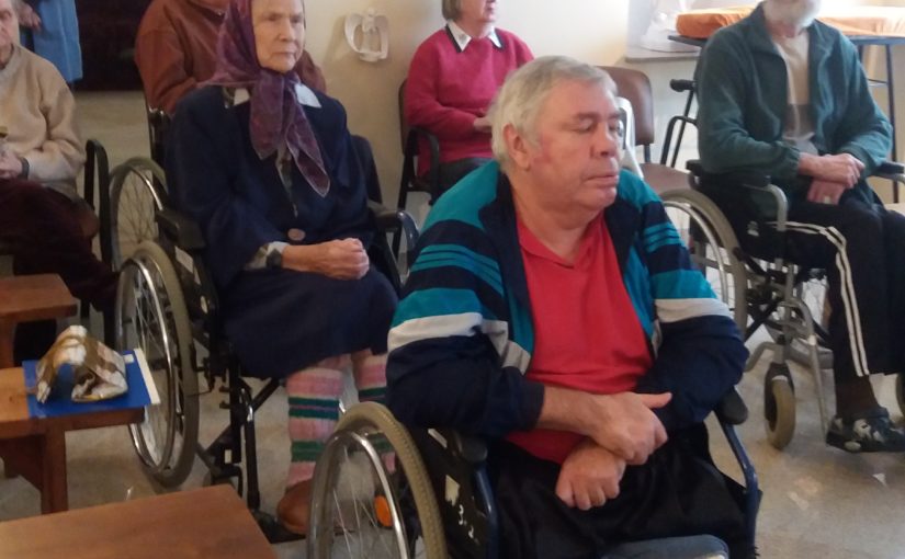 Молебен в доме престарелых «Antaviliu pansionatas»