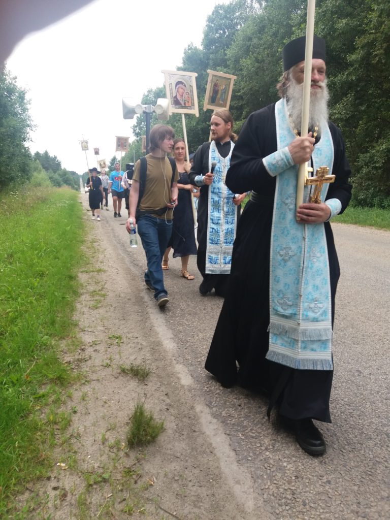 Крестный ход посвященный столетию восстановления патриаршества в Русской Православной Церкви