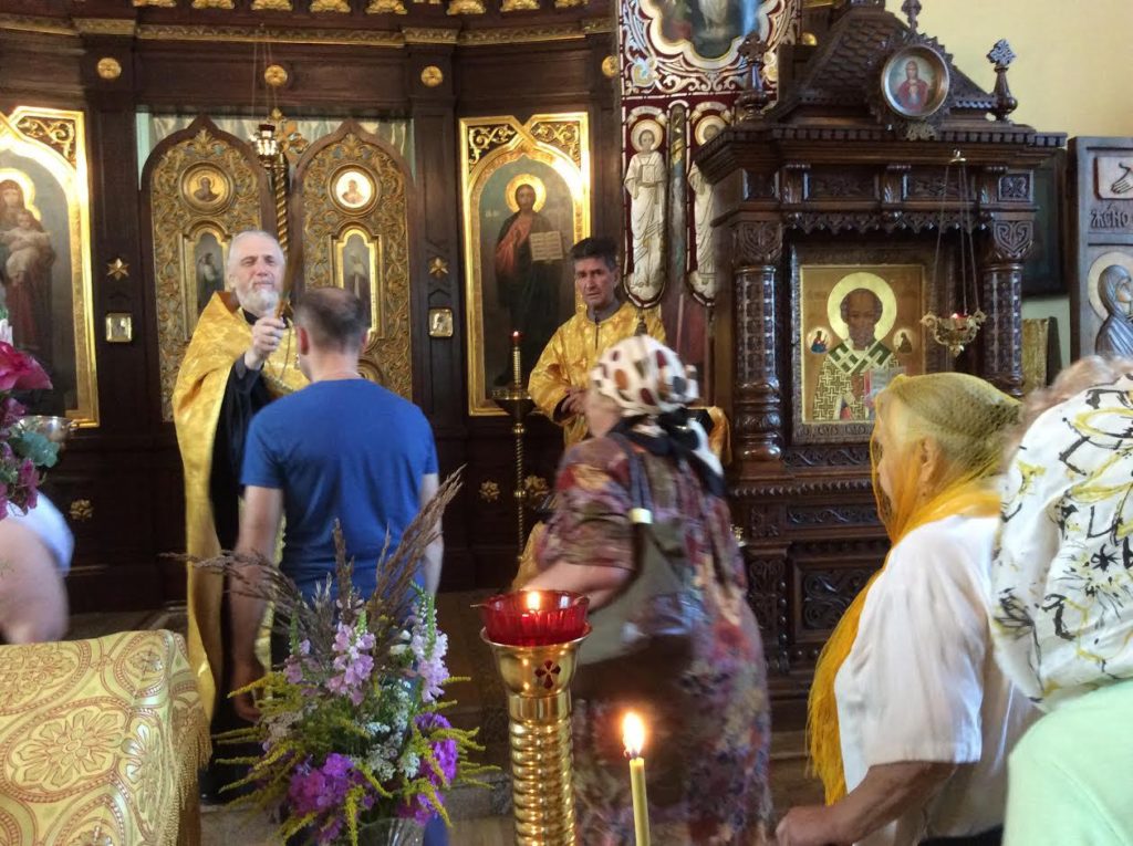 Молебен для добровольцев социального служения