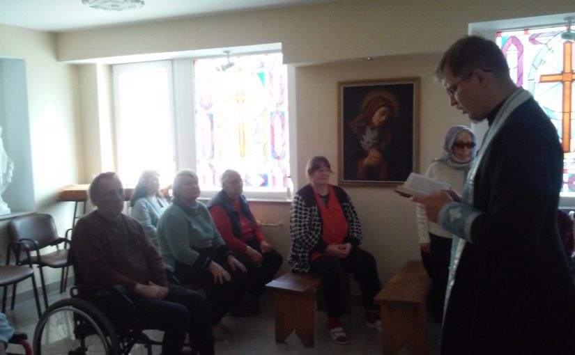 Молебен в доме престарелых Antavilių pensionatas