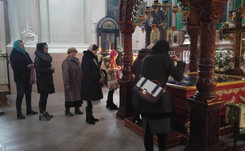 Молебен для добровольцев социального служения Свято-Духова монастыря