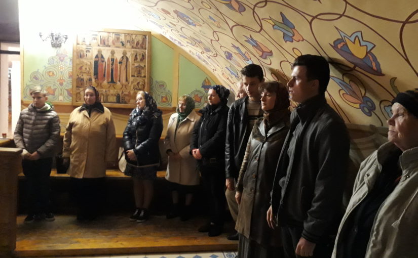 Молебен для добровольцев социального служения Свято-Духова монастыря
