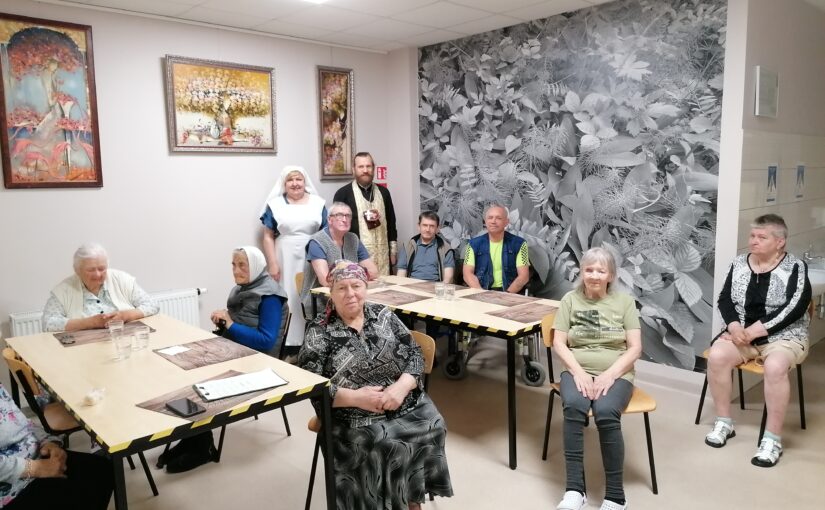 Посещение панисоната для пожилых людей «Севилис» и молебен в ночлежном доме. 